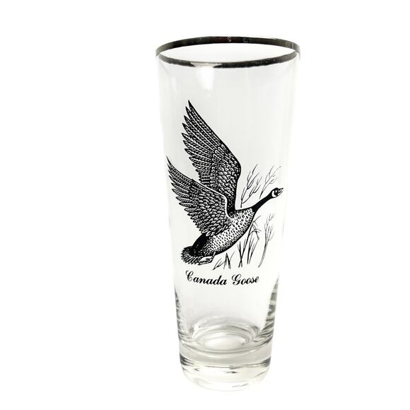 Canada Goose Tall Pilsner Glass Silver Rim 6.75 Inch Beer Barware Collectible - Picture 1 of 12